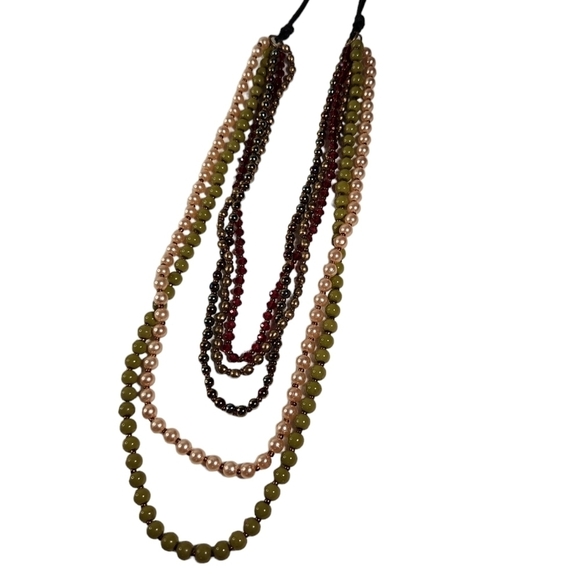 Layers of Beads Necklace - Picture 3 of 8